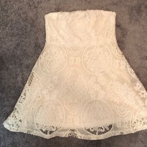 Mini white lace floral Forever 21 dress!